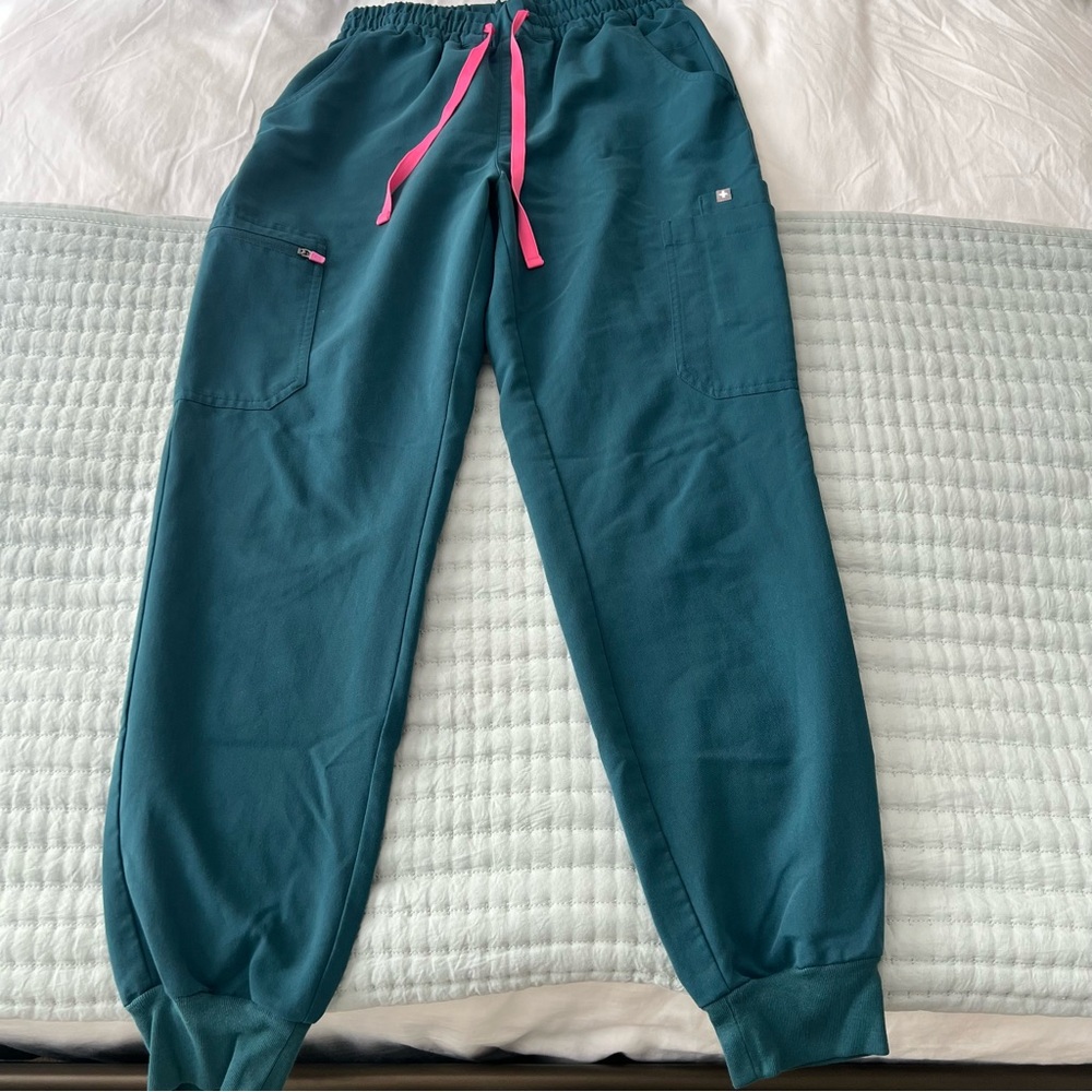 FIGS Alexandria Jogger Scrub Pants- Size S, Caribbean blue